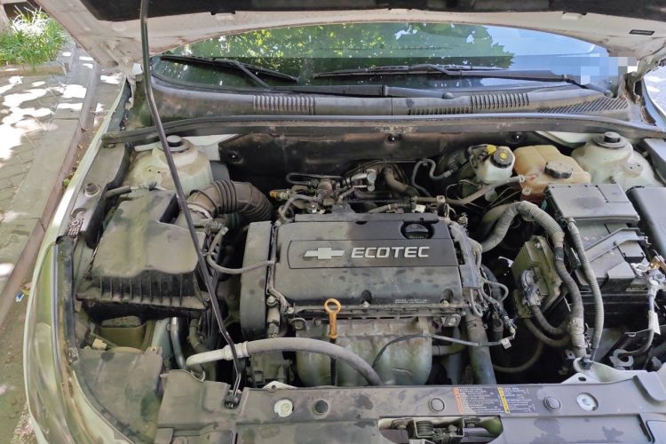 Used Chevrolet Cruze 2015 Hatchback 1.6L Manual Comfort Edition Engine Bay Right
