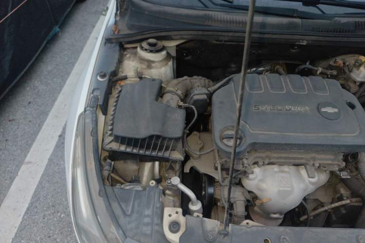 Used Chevrolet Cruze 2015 1.5L Classic SE AT Engine Bay Right