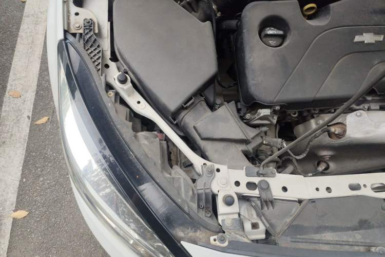 Used Chevrolet Cruze 2015 1.5L Automatic Luxury Edition Engine Bay Right