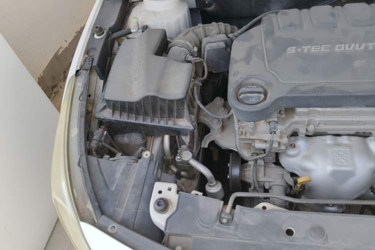 Used Chevrolet Cruze 2015 1.5L Classic SE AT Engine Bay Right