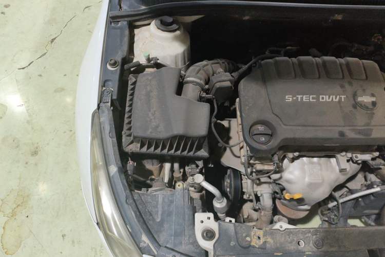 Used Chevrolet Cruze 2015 1.5L Classic SE AT Engine Bay Right