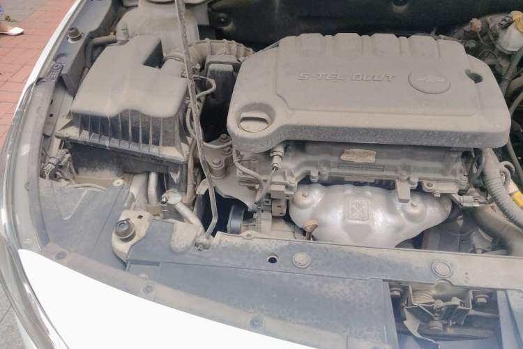 Used Chevrolet Cruze 2015 1.5L Classic SE AT Engine Bay Right