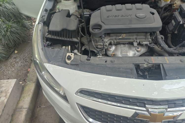 Used Chevrolet Cruze 2015 1.5L Classic SE AT Engine Bay Right