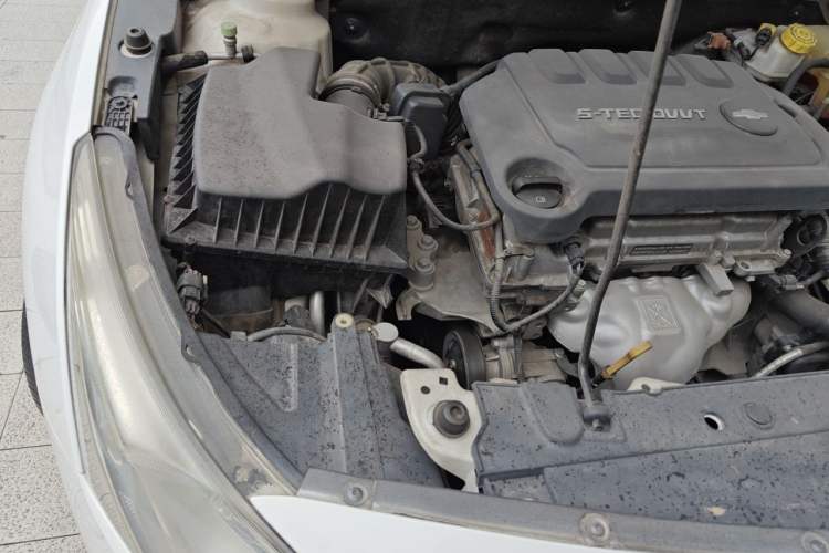 Used Chevrolet Cruze 2015 1.5L Classic SE AT Engine Bay Right