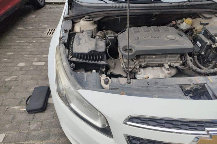 Used Chevrolet Cruze 2015 1.5L Classic SE AT Engine Bay Right