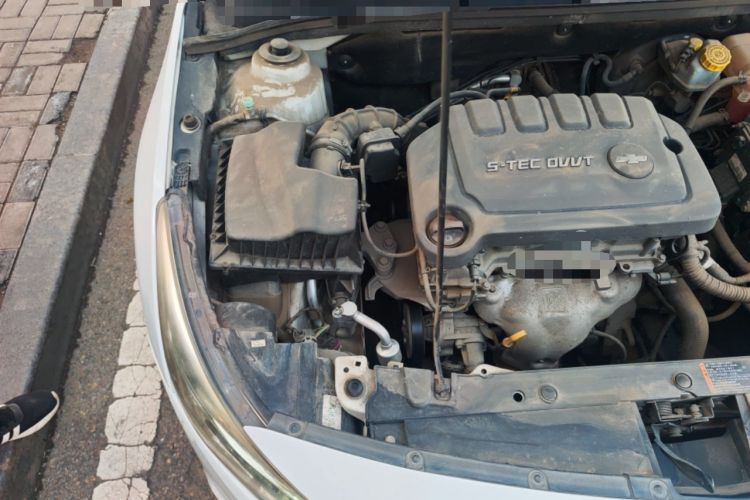 Used Chevrolet Cruze 2015 1.5L Classic SE MT Engine Bay Right