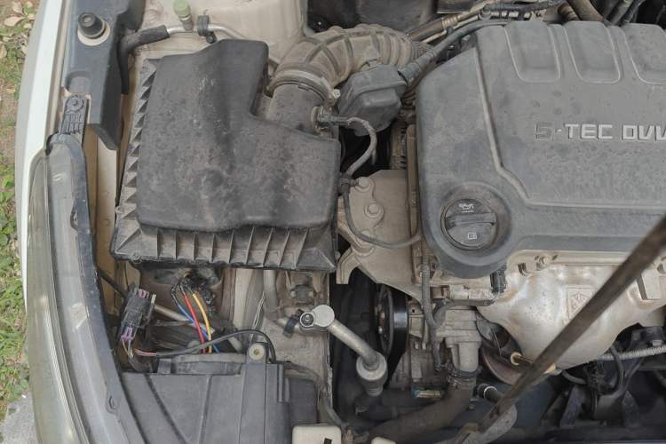 Used Chevrolet Cruze 2015 1.5L Classic SE AT Engine Bay Right