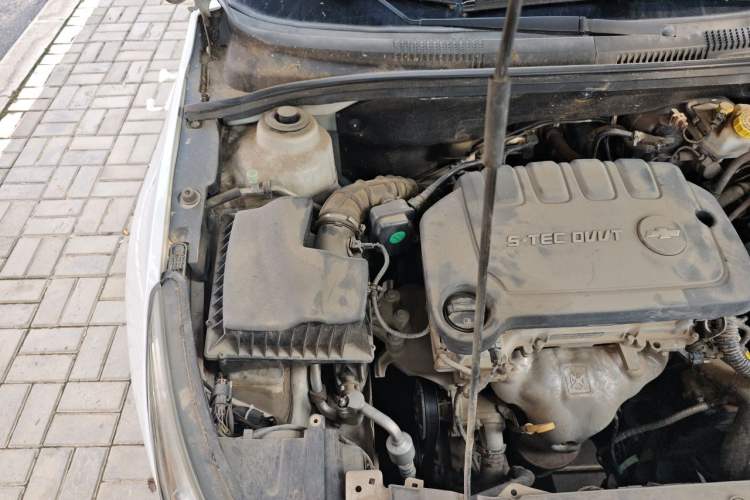 Used Chevrolet Cruze 2015 1.5L Classic SE AT Engine Bay Right