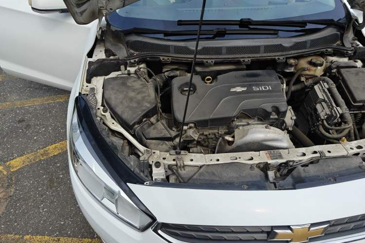 Used Chevrolet Cruze 2015 1.5L Manual Elite Edition Engine Bay Right