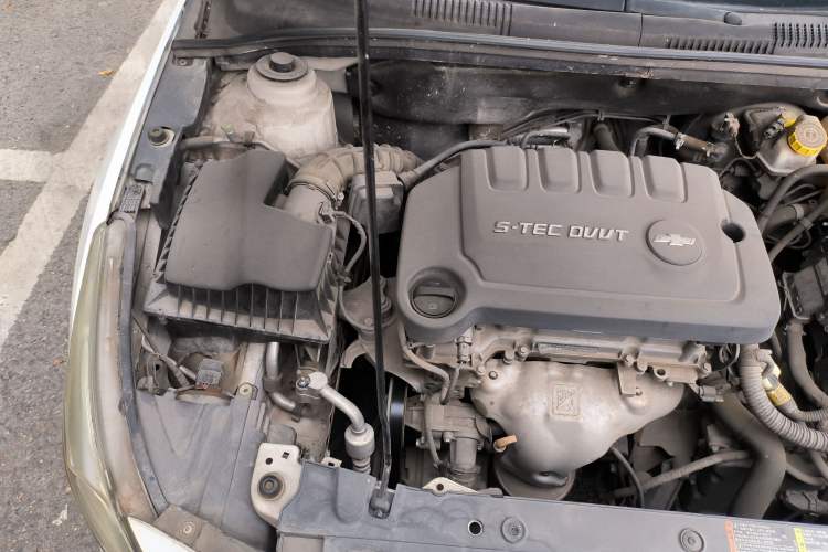 Used Chevrolet Cruze 2015 1.5L Classic SE AT Engine Bay Right