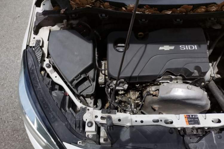 Used Chevrolet Cruze 2015 1.5L Automatic Luxury Edition Engine Bay Right