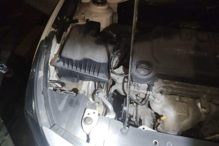 Used Chevrolet Cruze 2015 1.5L Classic SE AT Engine Bay Right