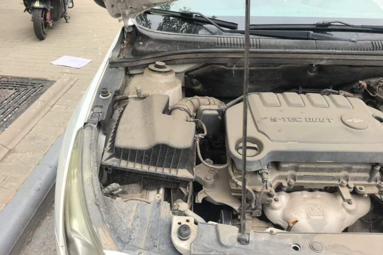 Used Chevrolet Cruze 2015 1.5L Classic SE AT Engine Bay Right