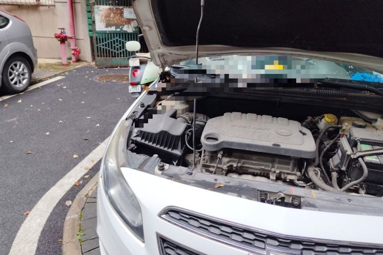 Used Chevrolet Cruze 2015 1.5L Classic SE AT Engine Bay Right