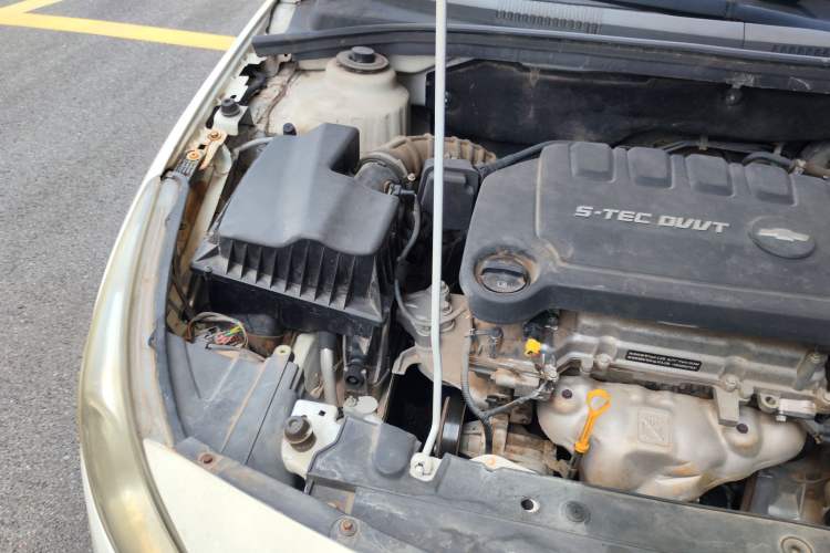 Used Chevrolet Cruze 2015 1.5L Classic SE AT Engine Bay Right