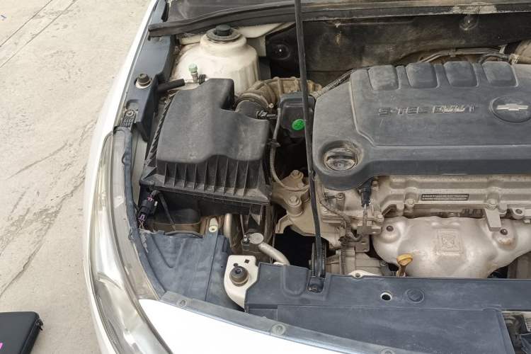 Used Chevrolet Cruze 2015 1.5L Classic SE AT Engine Bay Right