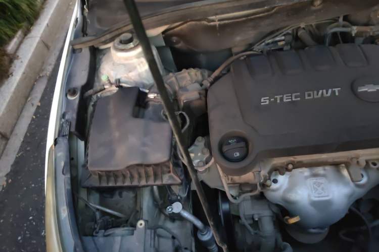 Used Chevrolet Cruze 2015 1.5L Classic SE AT Engine Bay Right