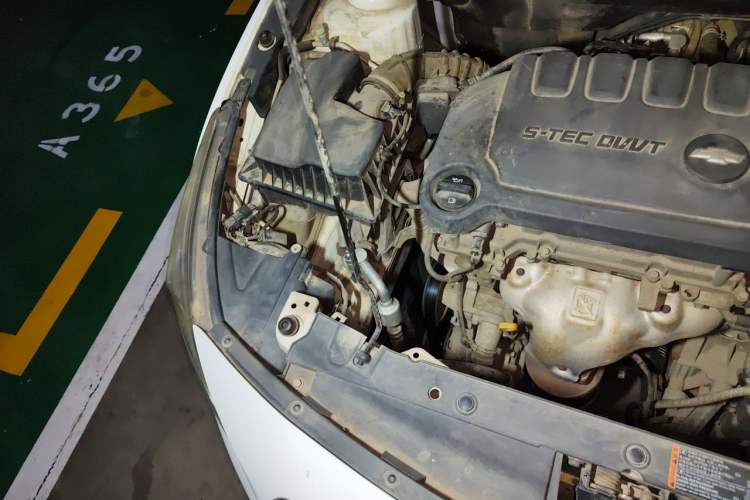 Used Chevrolet Cruze 2015 1.5L Classic SE AT Engine Bay Right