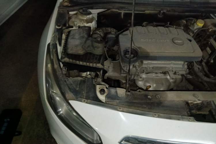 Used Chevrolet Cruze 2015 1.5L Classic SE AT Engine Bay Right