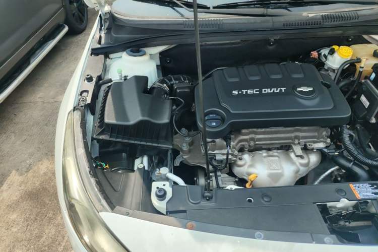 Used Chevrolet Cruze 2015 1.5L Classic SE AT Engine Bay Right