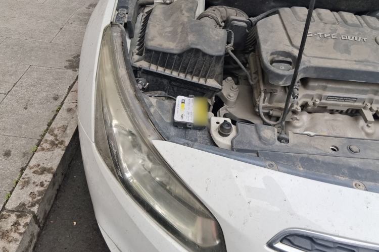 Used Chevrolet Cruze 2015 1.5L Classic SE MT Engine Bay Right