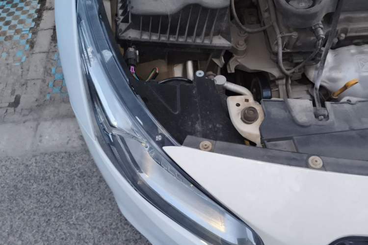 Used Chevrolet Cruze 2015 1.5L Classic SE AT Engine Bay Right