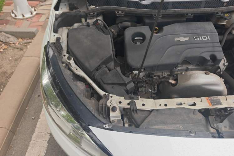 Used Chevrolet Cruze 2015 1.5L Automatic Luxury Edition Engine Bay Right