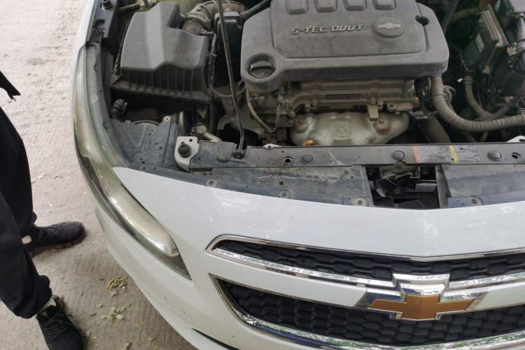 Used Chevrolet Cruze 2015 1.5L Classic SE MT Engine Bay Right