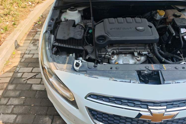 Used Chevrolet Cruze 2015 1.5L Classic SE MT Engine Bay Right