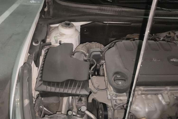 Used Chevrolet Cruze 2015 1.5L Classic SE AT Engine Bay Right
