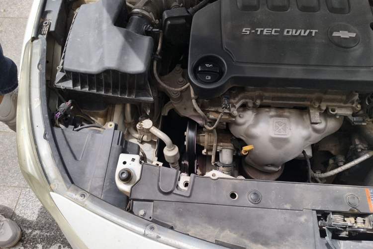 Used Chevrolet Cruze 2015 1.5L Classic SE AT Engine Bay Right