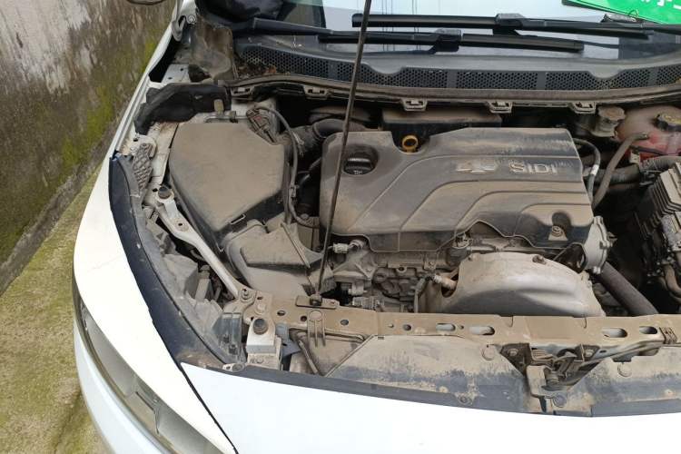 Used Chevrolet Cruze 2015 1.5L Manual Elite Edition Engine Bay Right