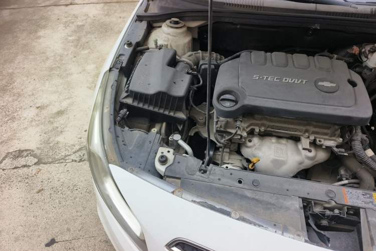 Used Chevrolet Cruze 2015 1.5L Classic SE AT Engine Bay Right