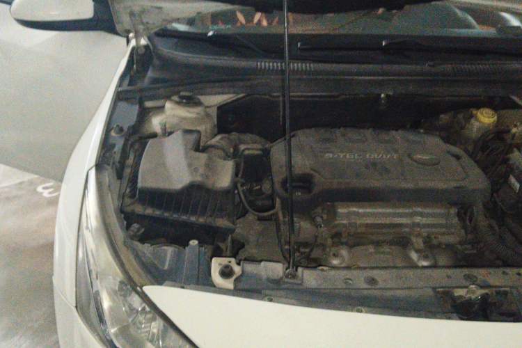 Used Chevrolet Cruze 2015 1.5L Classic SE AT Engine Bay Right