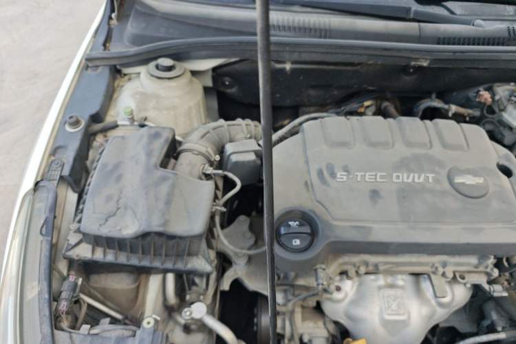 Used Chevrolet Cruze 2015 1.5L Classic SE AT Engine Bay Right