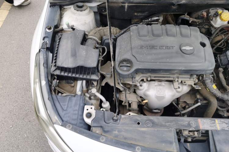 Used Chevrolet Cruze 2015 1.5L Classic SE AT Engine Bay Right