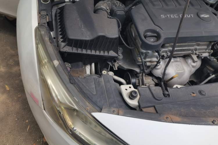 Used Chevrolet Cruze 2015 1.5L Classic SE AT Engine Bay Right