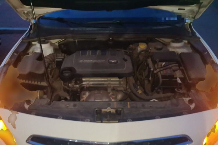 Used Chevrolet Cruze 2015 1.5L Classic SE AT Engine Bay