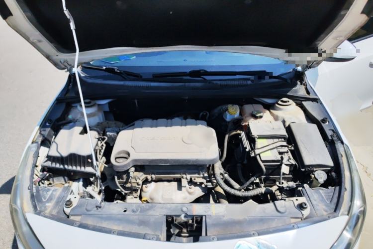 Used Chevrolet Cruze 2015 1.5L Classic SL MT Engine Bay