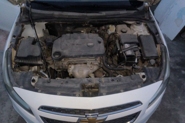 Used Chevrolet Cruze 2015 1.5L Classic SE AT Engine Bay