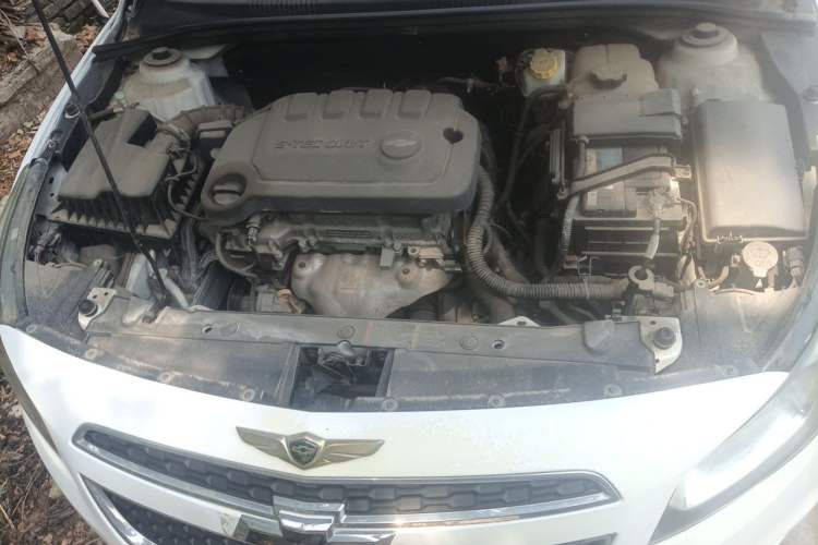 Used Chevrolet Cruze 2015 1.5L Classic SE AT Engine Bay
