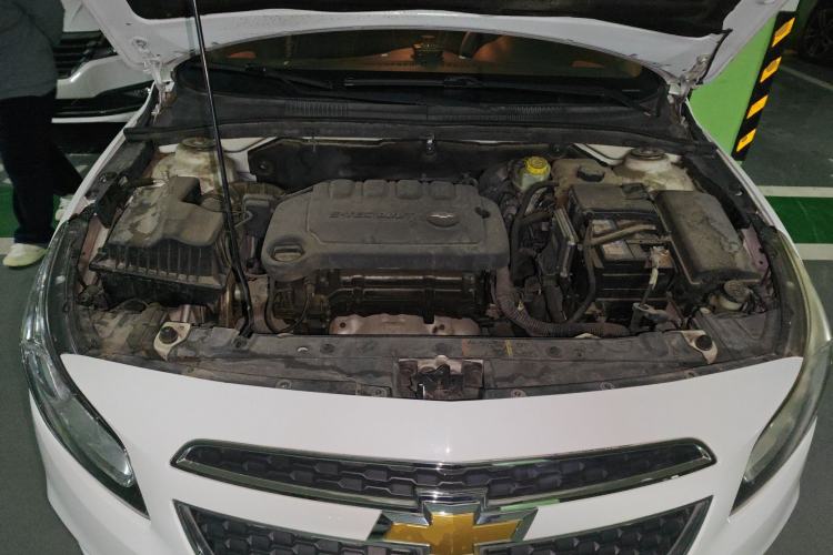 Used Chevrolet Cruze 2015 1.5L Classic SL MT Engine Bay