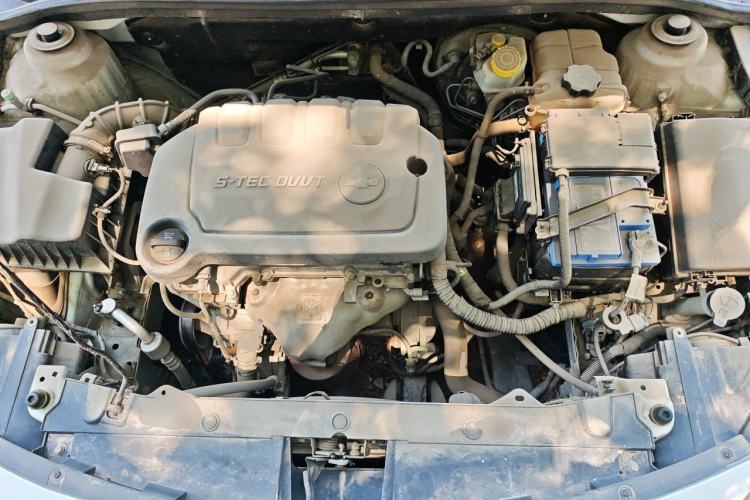 Used Chevrolet Cruze 2015 1.5L Classic SL MT Engine Bay