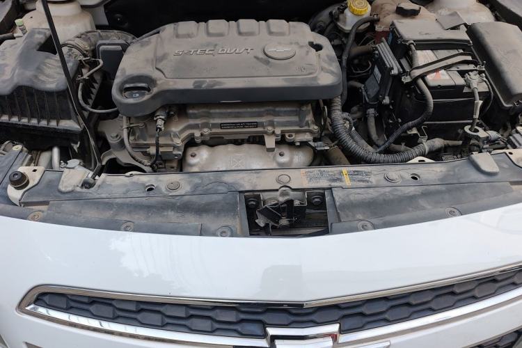 Used Chevrolet Cruze 2015 1.5L Classic SL MT Engine Bay