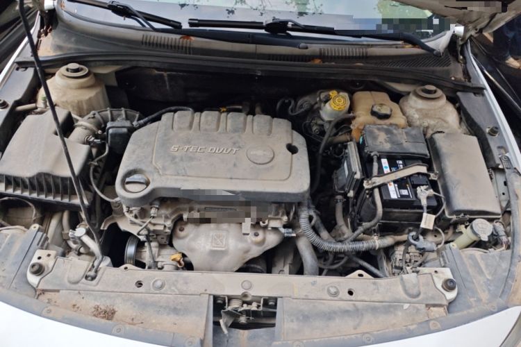 Used Chevrolet Cruze 2015 1.5L Classic SL MT Engine Bay