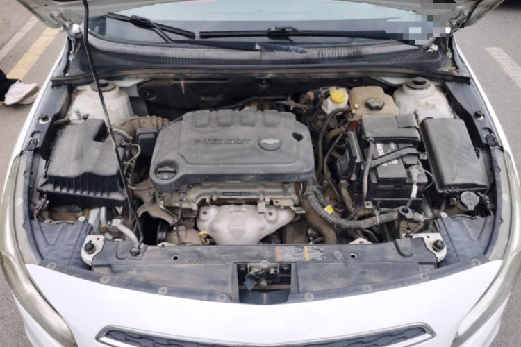 Used Chevrolet Cruze 2015 1.5L Classic SE AT Engine Bay