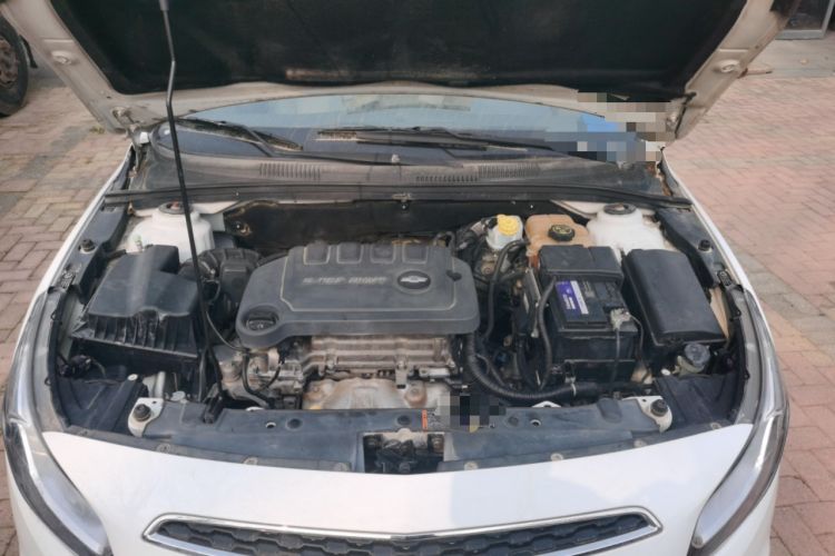 Used Chevrolet Cruze 2015 1.5L Classic SE MT Engine Bay