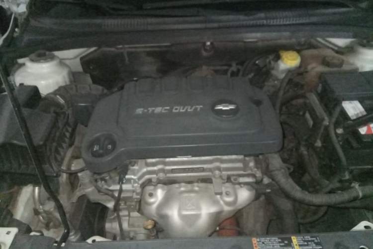 Used Chevrolet Cruze 2015 1.5L Classic SL MT Engine Bay