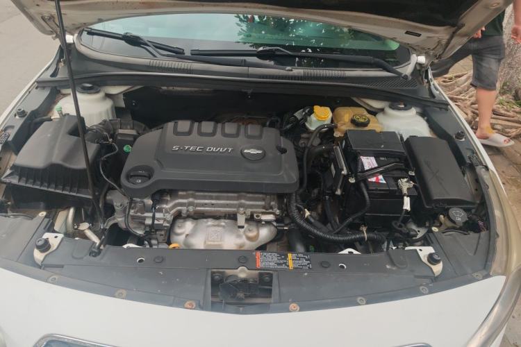 Used Chevrolet Cruze 2015 1.5L Classic SE MT Engine Bay