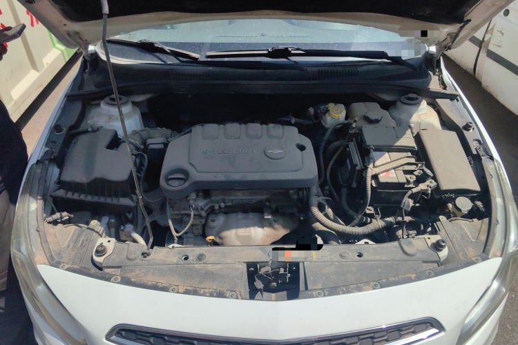 Used Chevrolet Cruze 2015 1.5L Classic SE AT Engine Bay